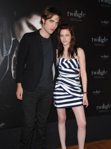 robert-pattinson-and-kristen-stewart.jpg, 27 KB