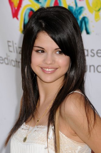 selena-gomez-photos-2.jpg, 86 KB
